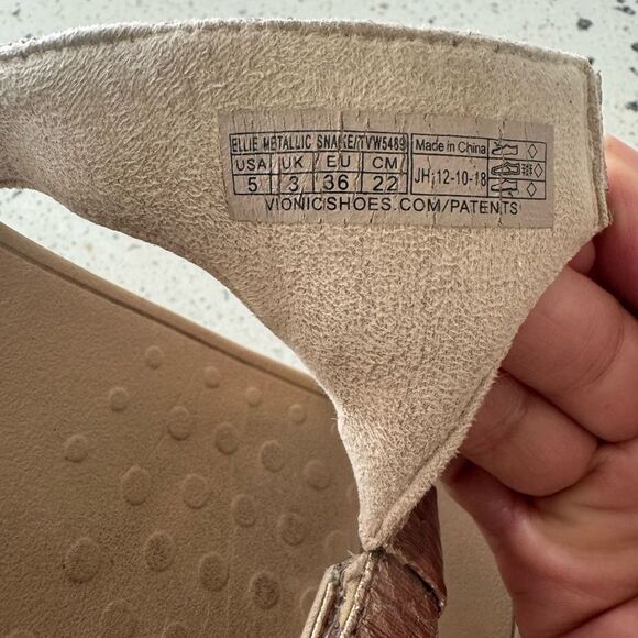 Vionic Ellie Rose Metallic Sandals Slides Snake Print Comfortable Wedges Size 5 - Picture 8 of 12